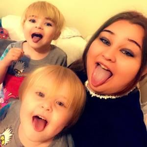 Meet your Posher, Candace